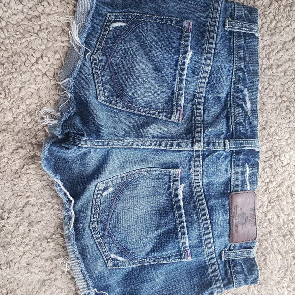 Victoria Secret Pink shorts - Picture 3 of 4